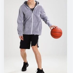 Nike Hyper Elite Basketball Jacket in Mens size medium